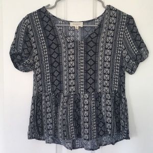 Ruffled rayon top - very comfortable soft fabric